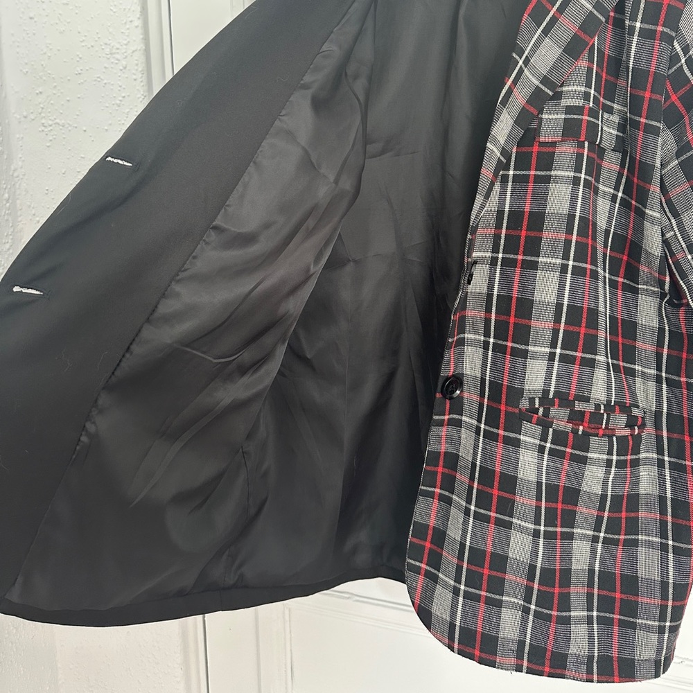 Two-Tone Split Blazer - Picture 3 of 7